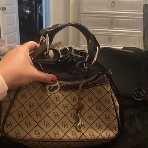 Dooney and Bourke shoulder Bag